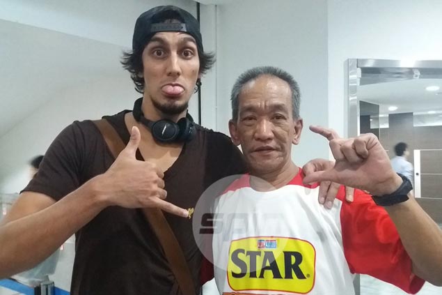 Alex Mallari says Mahindra starting to figure it out after adapting Houston Rockets' offense