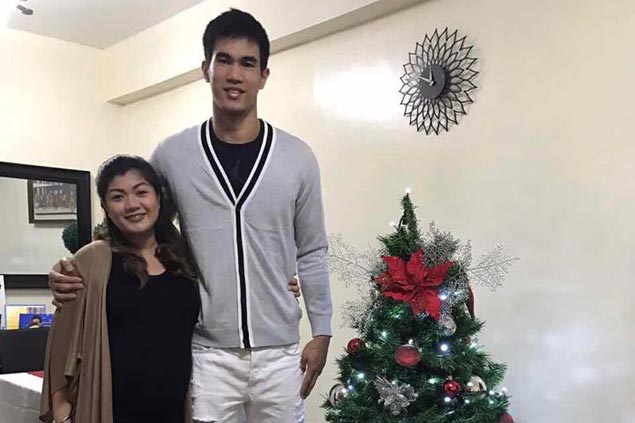 Best holiday gift ever as Troy Rosario, wife Mich await birth of first daughter