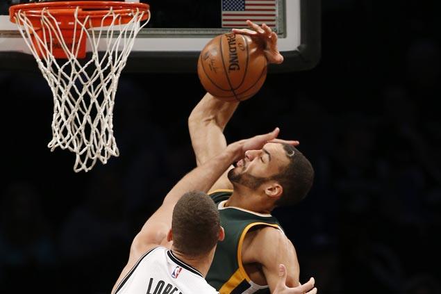 Jazz make it four wins in a row by edging Nets