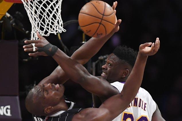 LA Lakers turn up defense in third quarter to beat skidding Orlando Magic