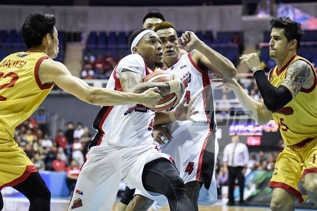 Calvin Abueva, Vic Manuel re-energize Alaska in overtime win over Star Hotshots
