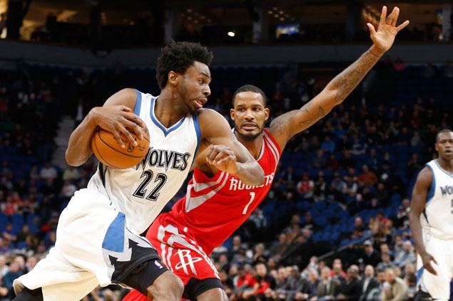 Timberwolves use balanced offense to end Rockets' win streak at nine
