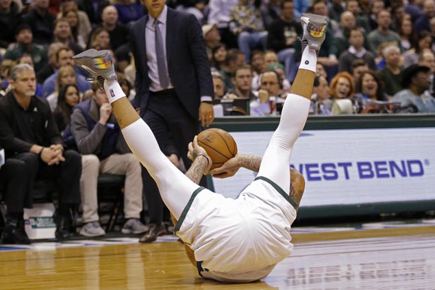 Bucks make it back-to-back wins with rout of skidding Heat