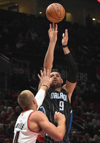 Nikola Vucevic scores season-high 30 as Magic beat Blazers to end four-game losing run