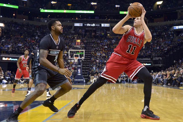 Doug McDermott waxes hot early, Jimmy Butler comes through late as Bulls edge Grizzlies