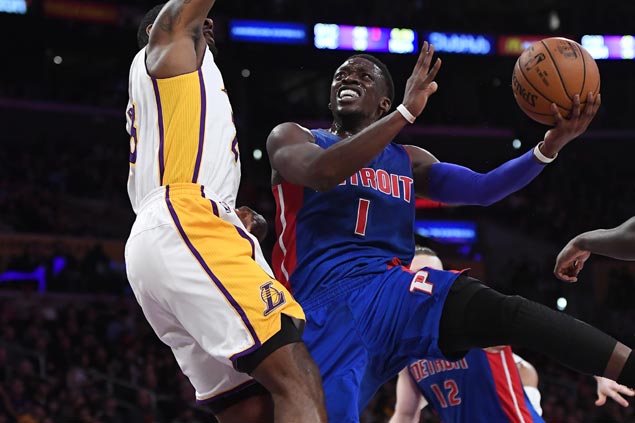 Reggie Jackson, Tobias Harris come up clutch as Pistons nip Lakers to snap three-game slide