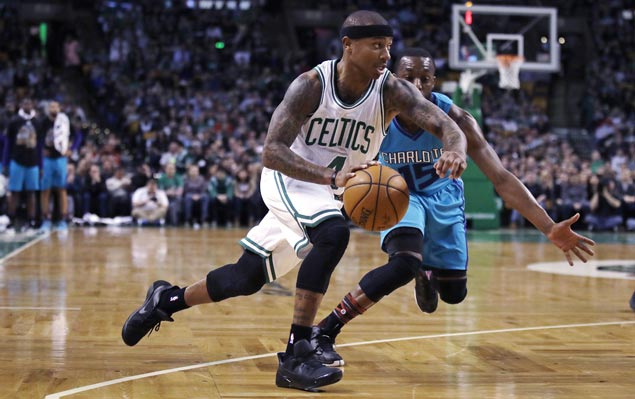 Isaiah Thomas sinks seven triples as Celtics send Hornets to fifth straight loss