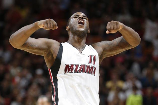 Dion Waiters agrees to new deal with Miami Heat worth a max of US$52 million, according to source