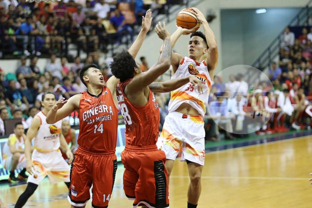 Hot-shooting Phoenix pounces on shorthanded Ginebra to clinch quarterfinal spot