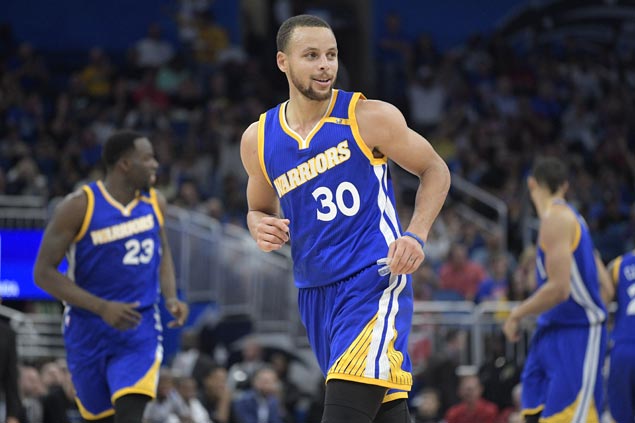 Steph Curry, Klay Thompson fire seven triples each, Warriors hit 19 total treys in rout of Magic