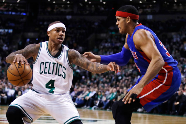 Isaiah Thomas scores 41 as Celtics down Pistons for fourth consecutive win