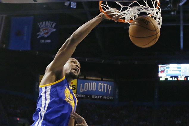 Warriors ride huge second quarter to victory over Thunder, spoil Russell Westbrook's 47-point night