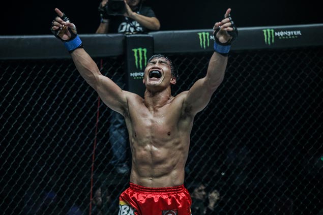 Singapore success repeat as Eduard Folayang hands Russian foe his first ONE defeat