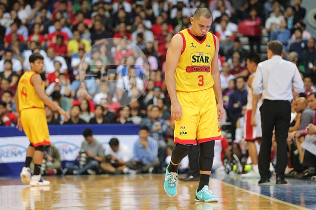 Paul Lee made to feel like 'a cat trapped in a corner' by swarming Ginebra defense