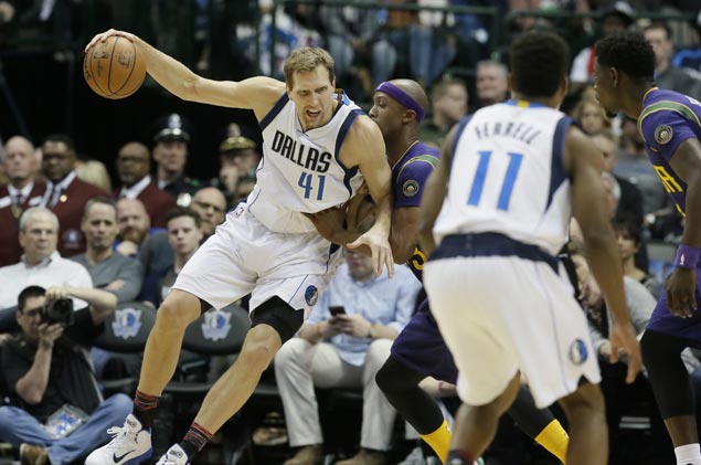 Mavericks arrest three-game skid with victory over Pelicans