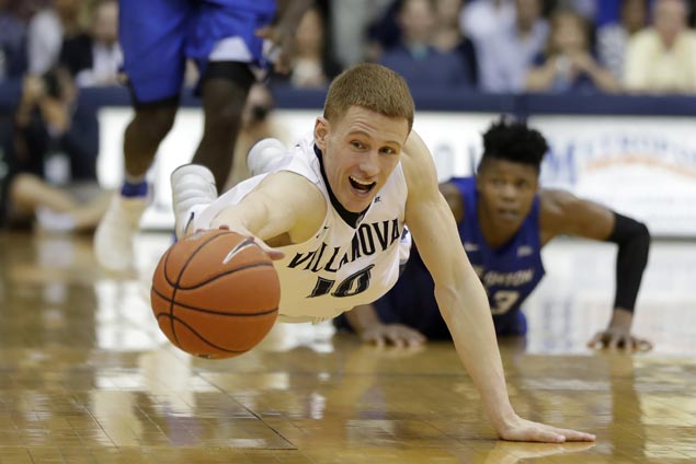 Villanova clinches fourth straight Big East title with win over Creighton as Kobe Paras does not see action