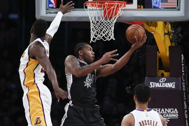 Spurs make it four wins in a row, send Lakers to fourth straight loss