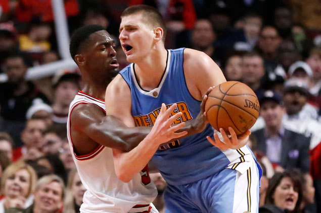 Nikola Jokic has triple-double as Nuggets get back on track with victory over Bulls