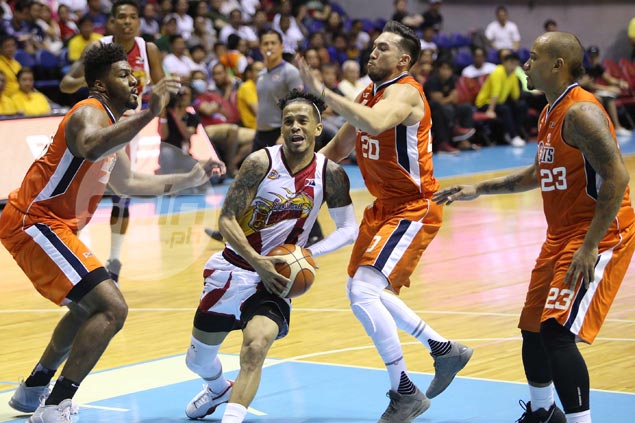 San Miguel quick to shake off rust after long layoff, deals Meralco its first loss