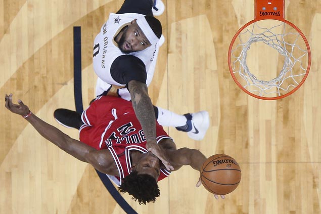 Jimmy Butler scores 39 as Bulls down Pelicans to stretch streak to four