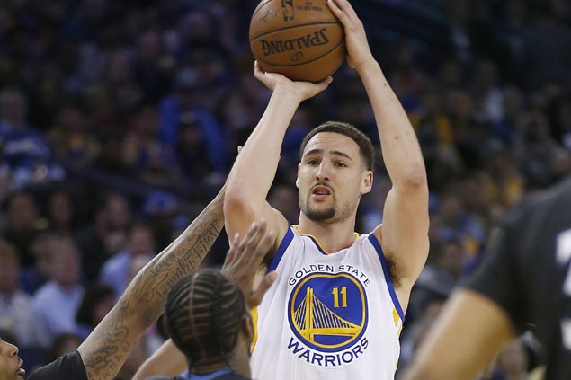 Klay Thompson scores 41, sinks seven triples as Warriors stretch streak to 12 with romp vs Wolves