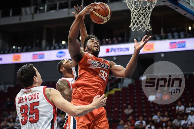 Alex Stepheson glad to have Baser Amer carry scoring load as Meralco import hoards the boards