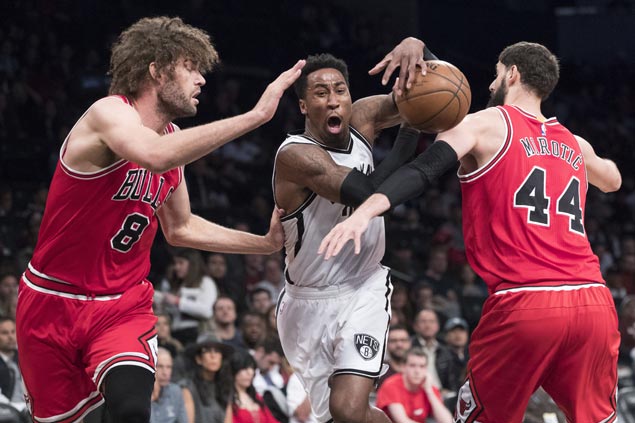 Nets squander huge early lead but rally to beat Bulls