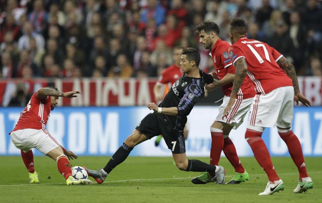 Ronaldo first to score 100 goals in European club competition as Madrid downs Bayern in Champions League