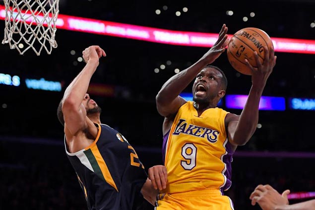 Luol Deng wants out of Lakers, says he wants to 'prove myself away from LA'