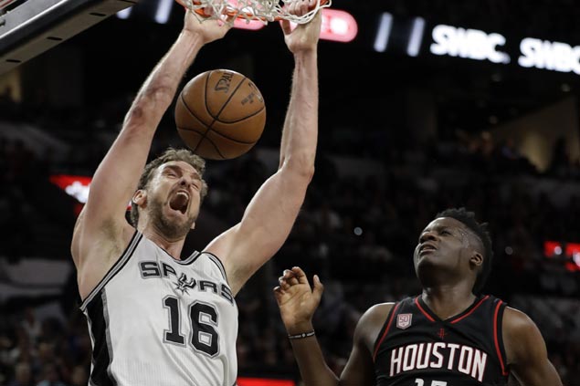 Spurs win big over Rockets to level series but face huge loss with scary injury on Tony Parker