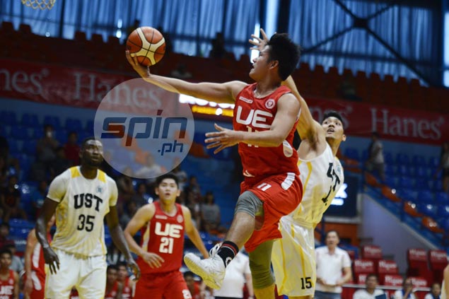 Clark Derige shines as UE Red Warriors pull away late to keep UST Tigers winless