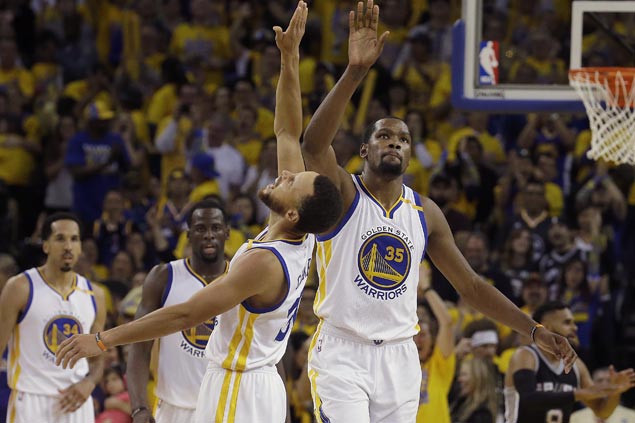 Steph Curry unperturbed by Warriors squeaker over Spurs: ‘It's definitely a nice way to win’