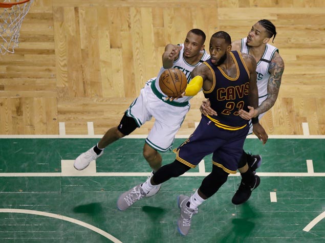 Isaiah Thomas says Celtics can't allow 'physical' Cavaliers to have their way