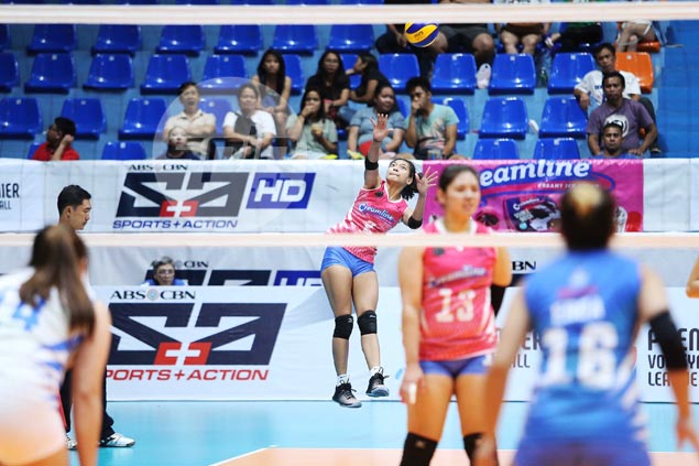 No complaints from Alyssa Valdez after two-point performance in rare off-the-bench role