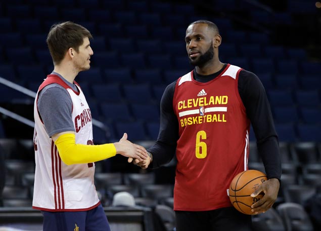 BY THE NUMBERS: Figures we need to keep in mind ahead of Cavs-Warriors title face-off