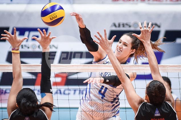 Pocari Sweat wallops Perlas Spikers to complete semis cast in PVL Reinforced Conference