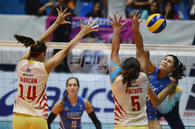 Pocari Sweat survives scare from Power Smashers to move a win away from Finals return
