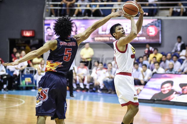It's Star vs San Miguel in semifinals after Hotshots complete sweep of Rain or Shine