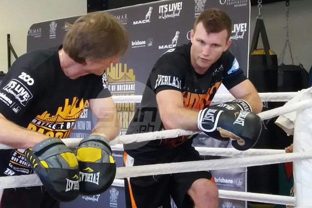 Jeff Horn still nine pounds over limit six days before fight, but handlers not worried