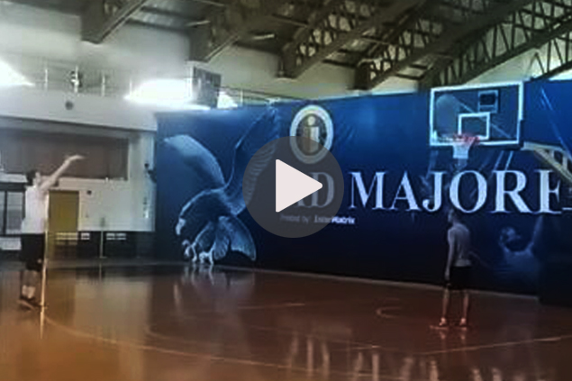 New stretch big man? Greg Slaughter shows off sharper three-point shooting. WATCH