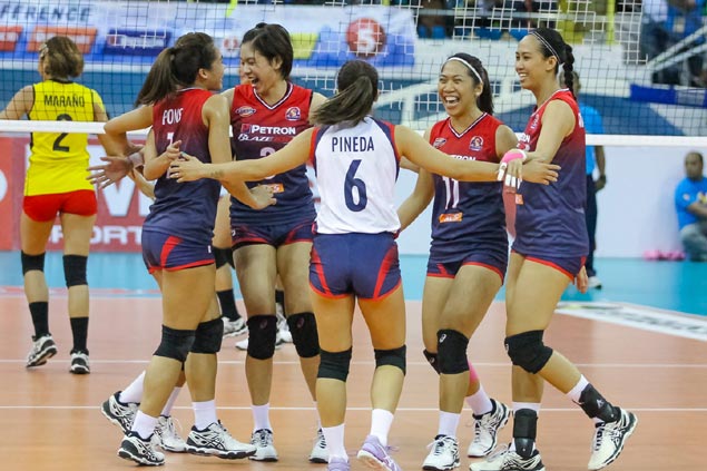 Petron dominates F2 Logistics in Game One, moves a step closer to Super Liga title