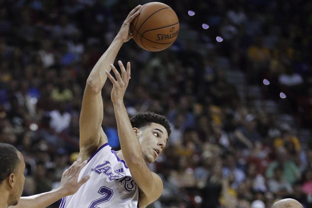 Lonzo Ball wears Harden's adidas shoes to post triple-double as Lakers advance in Summer League