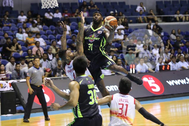 Former NFL player Murphy Holloway has no problem whatsoever with physicality in PBA