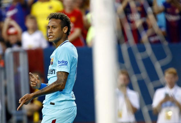 Barcelona freezes $30.7 million Neymar bonus as speculations on PSG transfer persist
