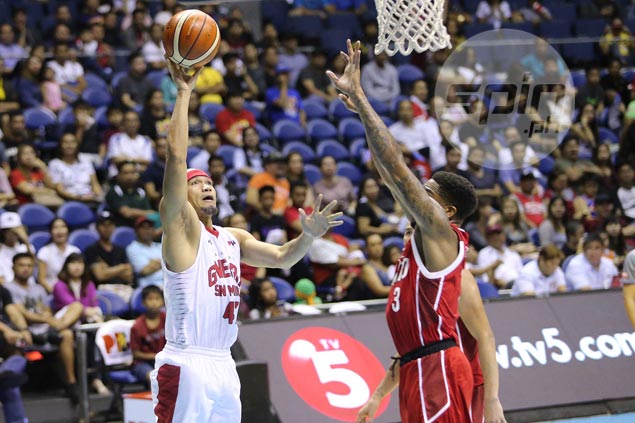 Mark Caguioa flashes vintage form as Ginebra beats KIA by a mile