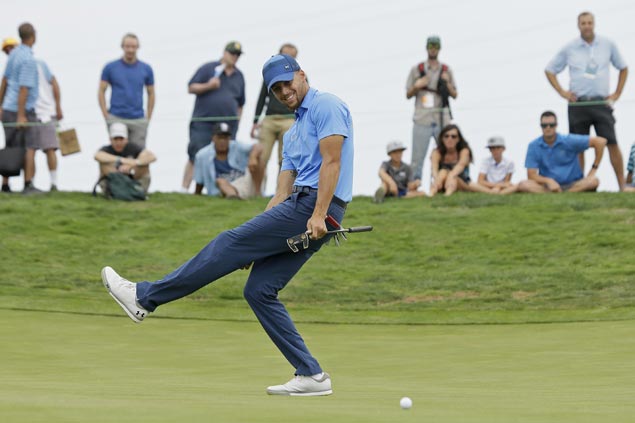 Stephen Curry bucks nerves, heats up after shaky start in pro golf debut at Ellie Mae Classic