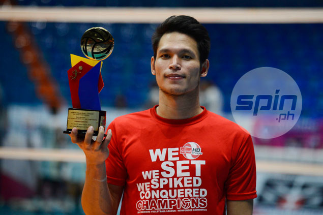 Lorenzo Capate Jr does it again as Cignal hitter runs away with PVL MVP trophy