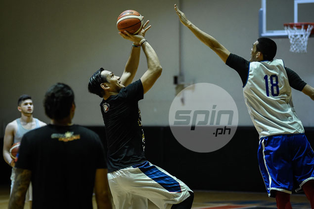 June Mar Fajardo finally joins Gilas in practice, but status for Qatar game still uncertain