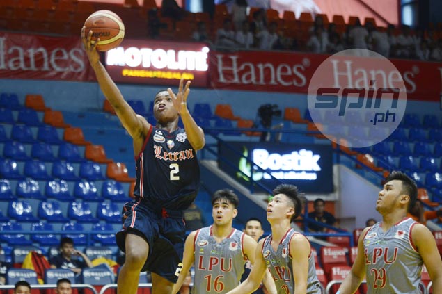 Rookie Enoch Valdez's 30-17 game leads Squires past Junior Pirates in NCAA juniors basketball