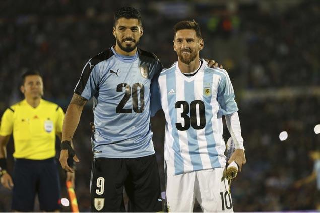 Argentina, Uruguay kick off bid for 2030 World Cup hosting but hyped match ends in empty draw